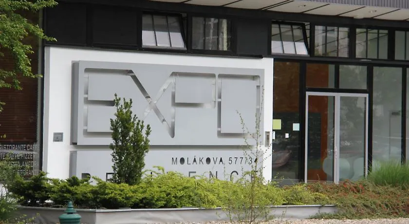 Love Studio By The Metro Lägenhet
